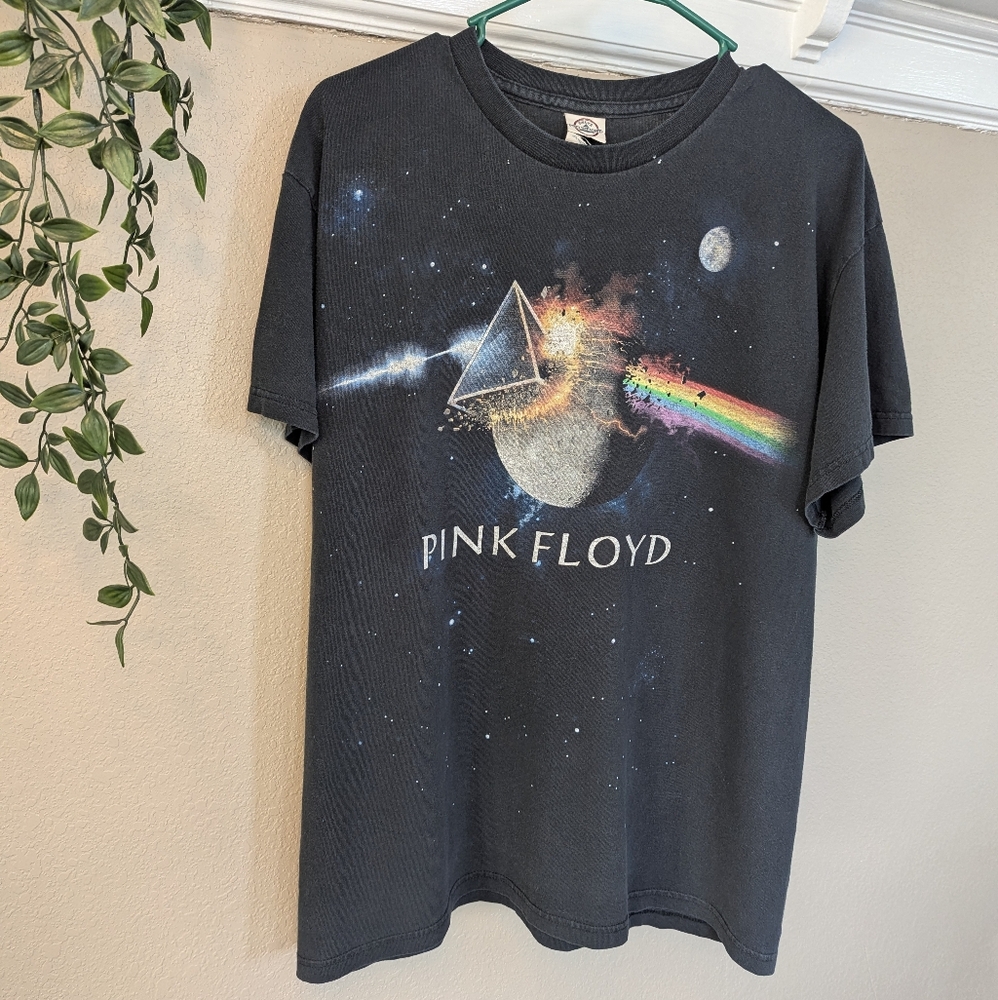 Vintage 90s Pink Floyd Dark Side Of The Moon Shirt